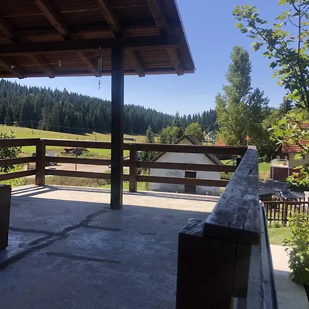 Mountain House - Planinska Vikendica Tatil Evi *