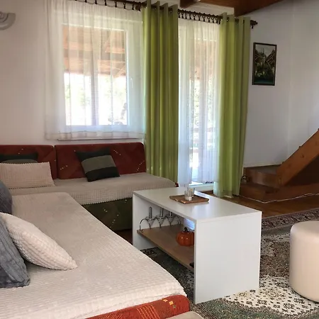 Mountain House - Planinska Vikendica Prázdninový dům *