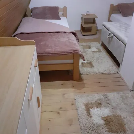 Mountain House - Planinska Vikendica Han Pijesak